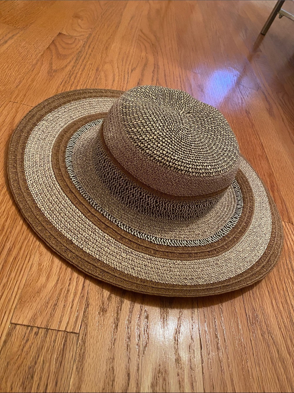 Classic Two-Tone Straw Sun Hat - Brown and Cream